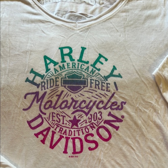 Harley-Davidson White Tee with Green and Purple Logo on bright white shirt - Picture 3 of 6